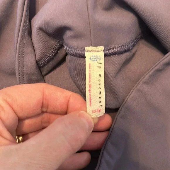 Free people movement leggings with braided detailing on legs. EUC size XS - Picture 5 of 6